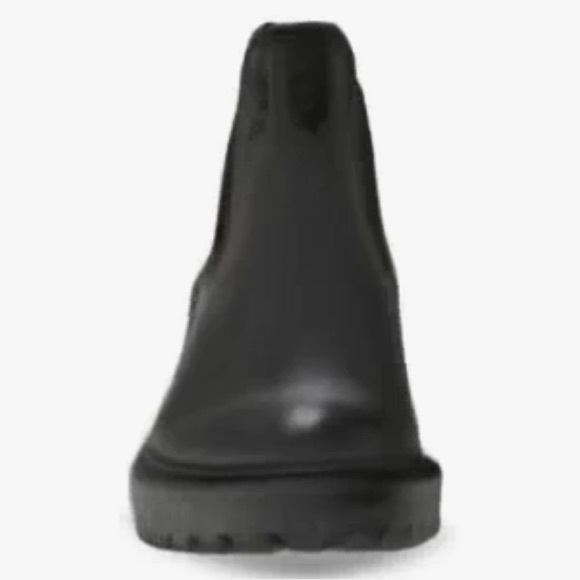 New/no box women’s Faux Leather Chelsea Booties size 9 in blackjack color - Picture 16 of 17